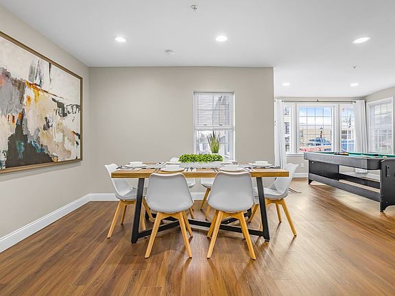 4th image of 303 E State St APT 1