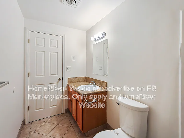 3221 S Regal St #1 — Photo 10
