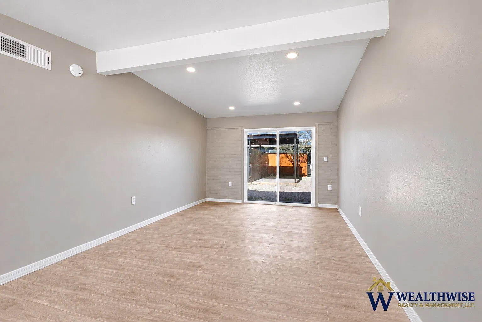3 bed, 1.5 bath, 1851 sqft, $1,395 — Photo 2