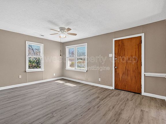 2nd image of 8921 Higginson Ave