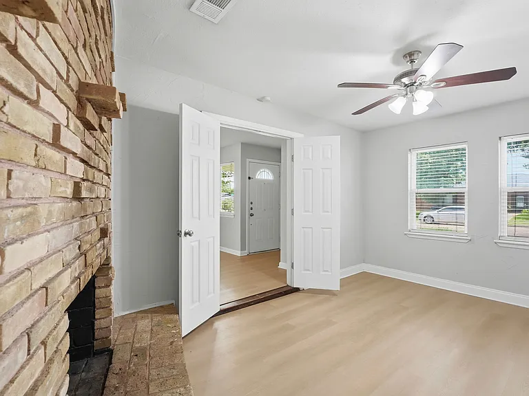 2607 Clearview Cir — Photo 21