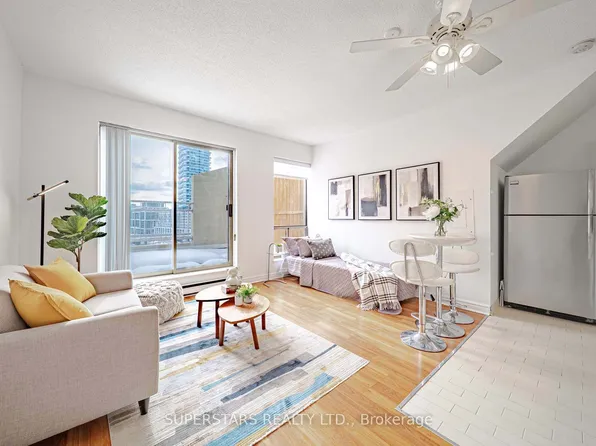 65 Scadding Ave #Penthouse 16, Toronto, ON M5A 4L1