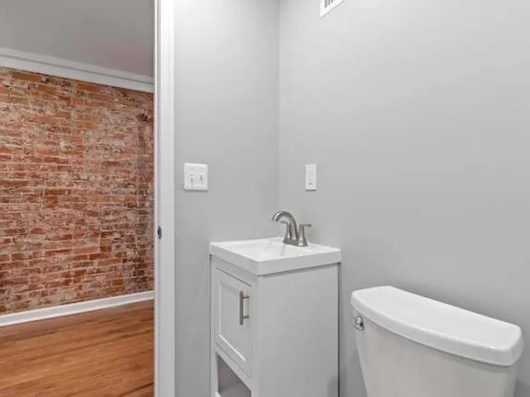 2231 Fernon St — Photo 9
