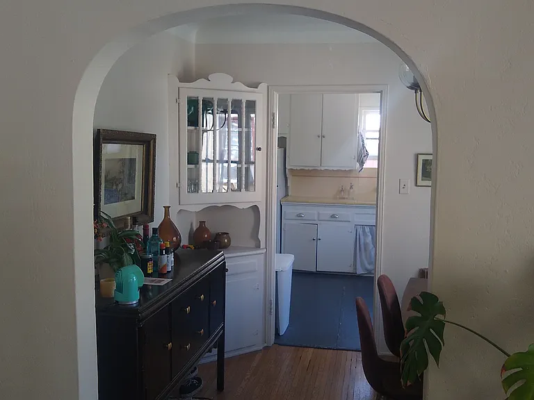 Parkman Ave — Photo 5