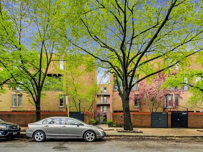 443 W Grant Pl #A, Chicago, IL, 60614