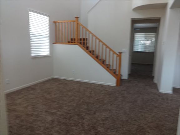 4th image of 2539 Eureka Dr