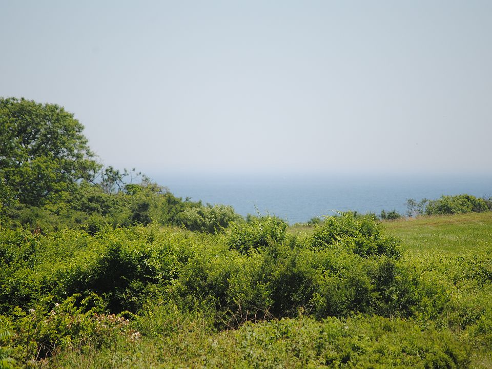1st image of 5 Cole Farm Dr