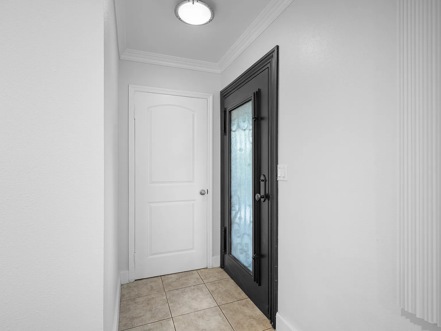2 bed, 1080 sqft, $2,800 — Photo 3