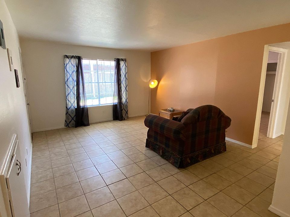 Colonial Arms and Jamestown Apartments 3110 SW 27th Ave Amarillo TX