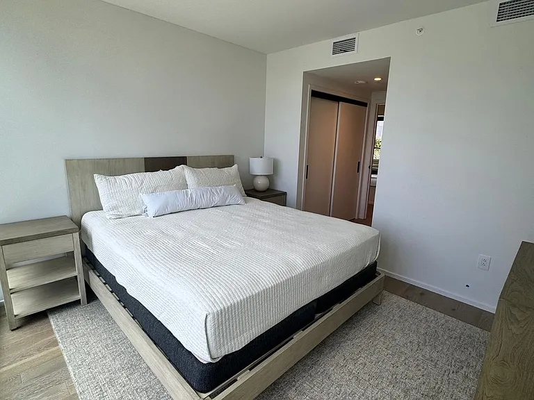 333 Ward Ave #1015 — Photo 18