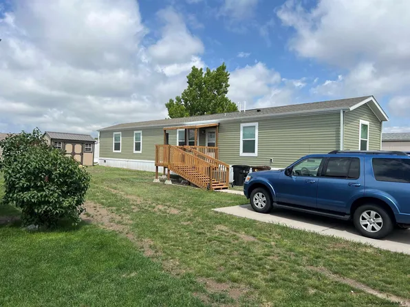 4322 S Pass Trl, Cheyenne, WY 82007