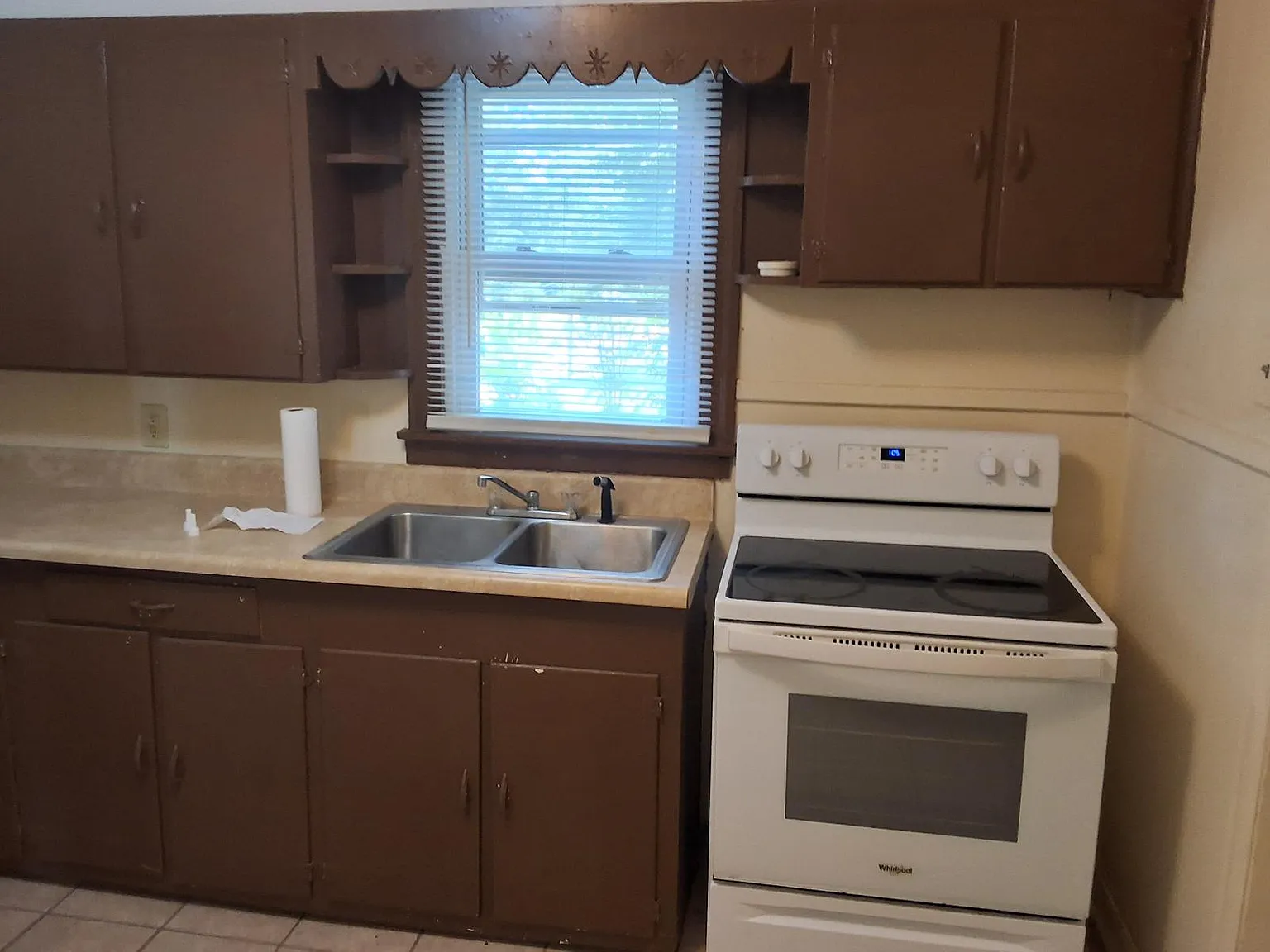 3 bed, 1098 sqft, $1,350 — Photo 3