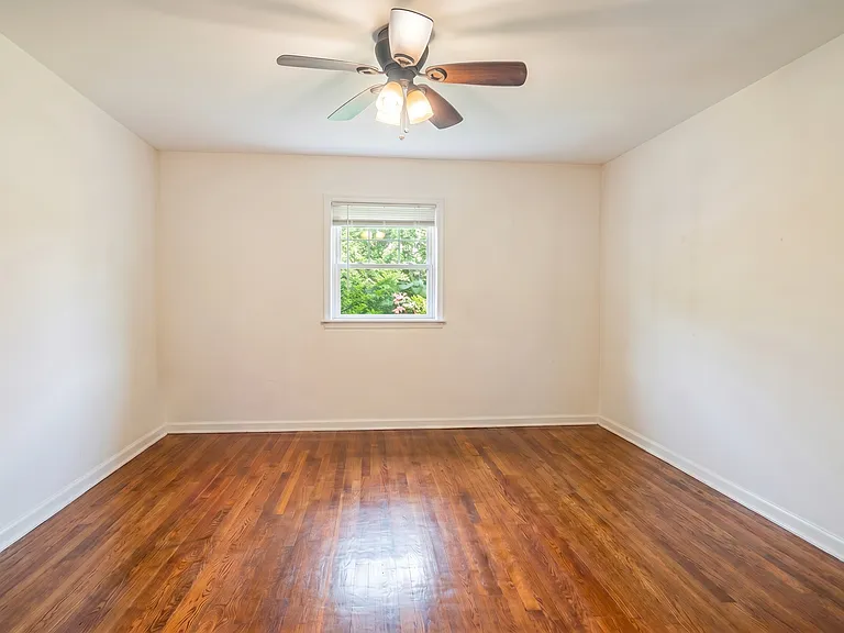 113 Grove St — Photo 15