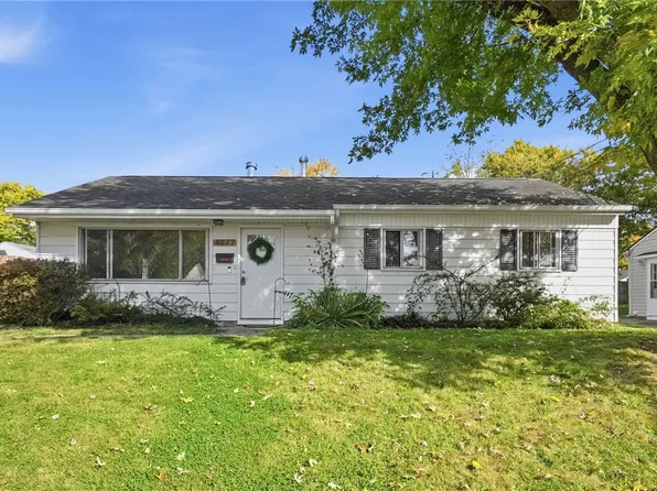 4877 Rainier Dr, Dayton, OH 45432