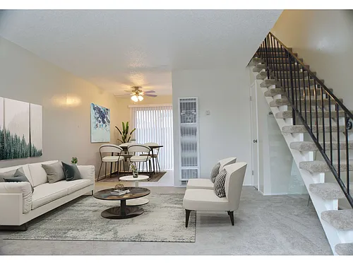 21371 Garden Ave Photo 1