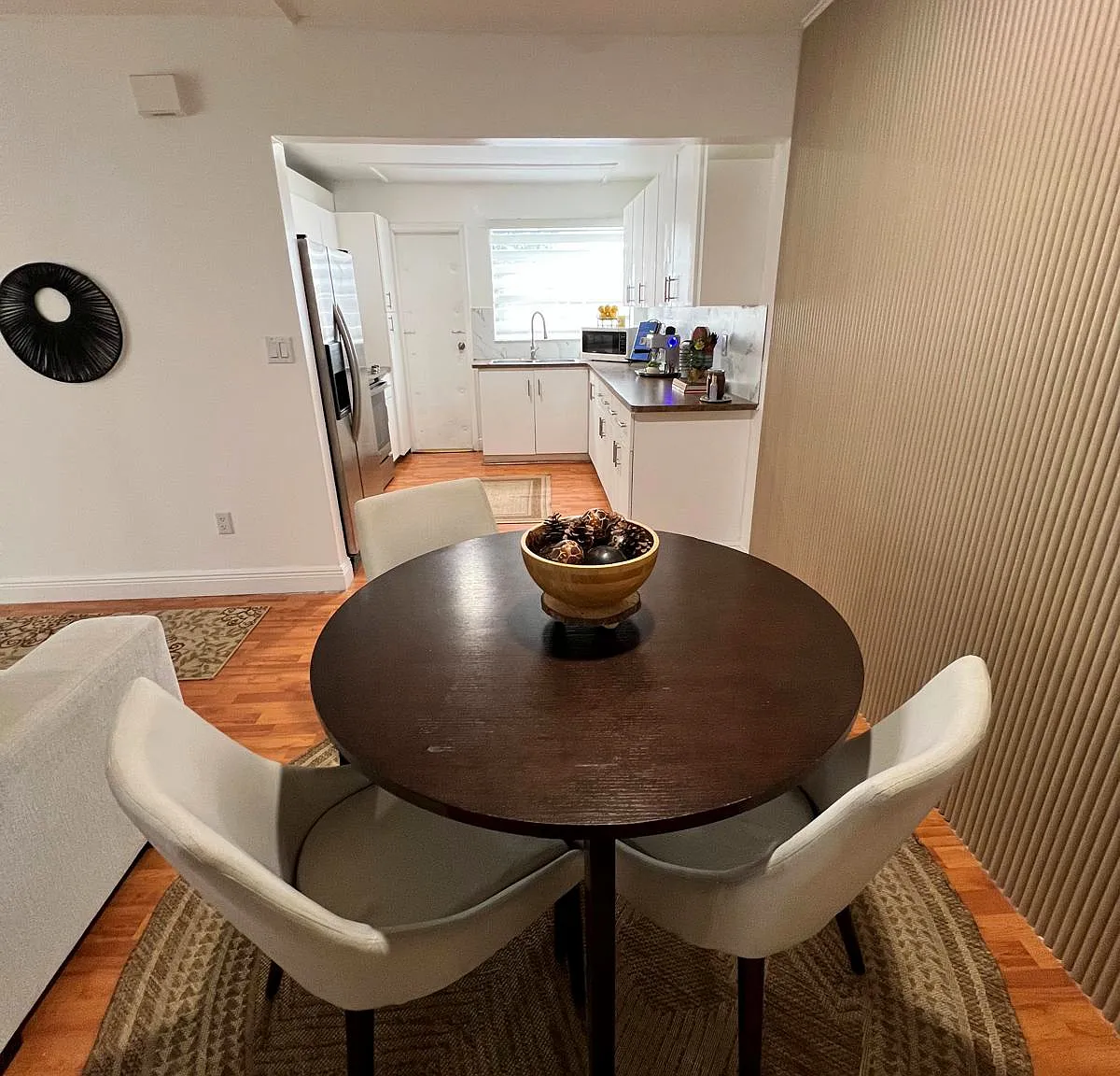 4 bed, 1700 sqft, $3,800 — Photo 4