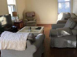 39 Powell Ave, Newport, RI 02840