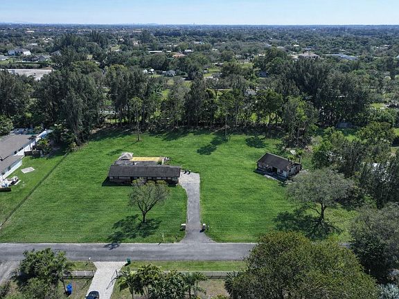 3rd image of 17330 SW 58 Street