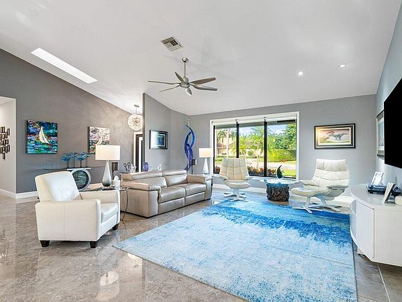 5th image of 10619 Spicewood Trail