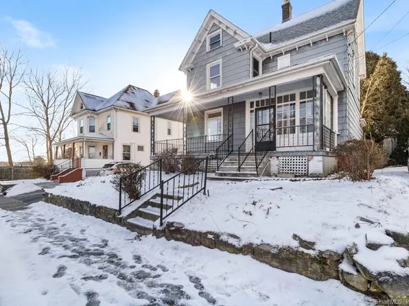 20 Squire Street, New London, CT 06320