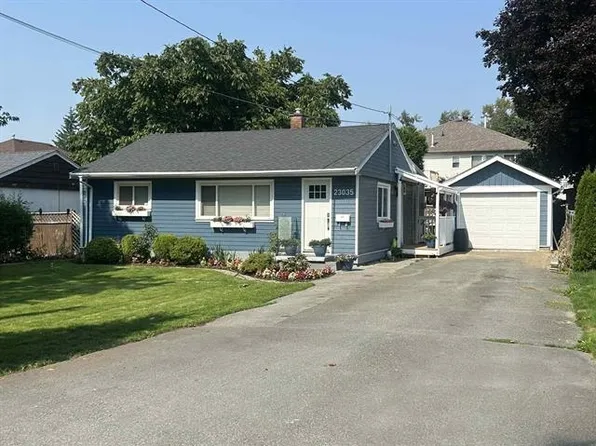 23035 117th Ave, Maple Ridge, BC V2X 2K3