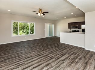 801 SE 10th Ln, Grimes, IA 50111