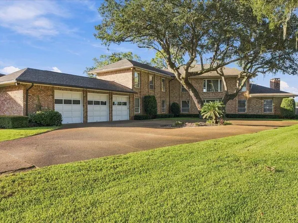 259 Sleepy Oaks Ln, Fort Walton Beach, FL 32548