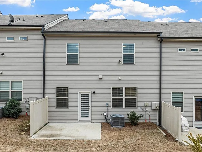 2502 Pearl Ridge Trce — Photo 24