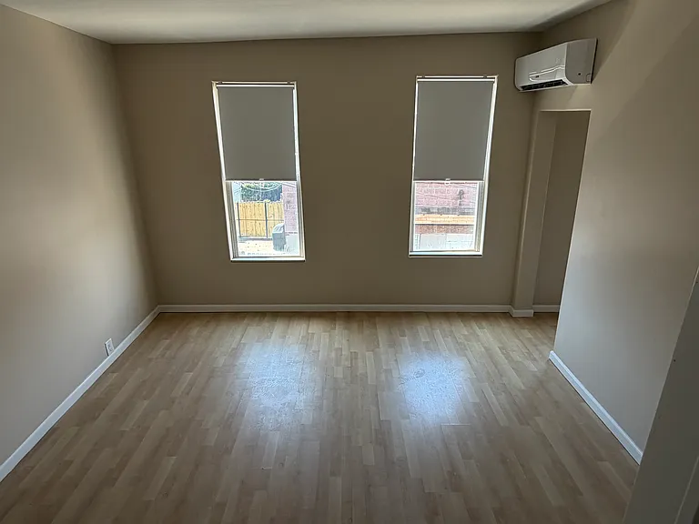 1932 S Carpenter St #2R — Photo 10