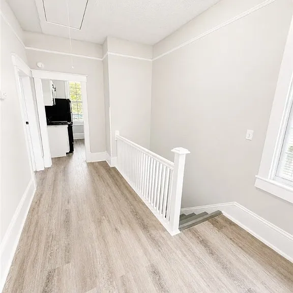 706 E 35th St #UPPER — Photo 3