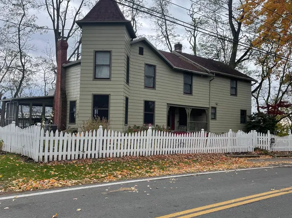 2325 Lower Lake Rd, Seneca Falls, NY 13148