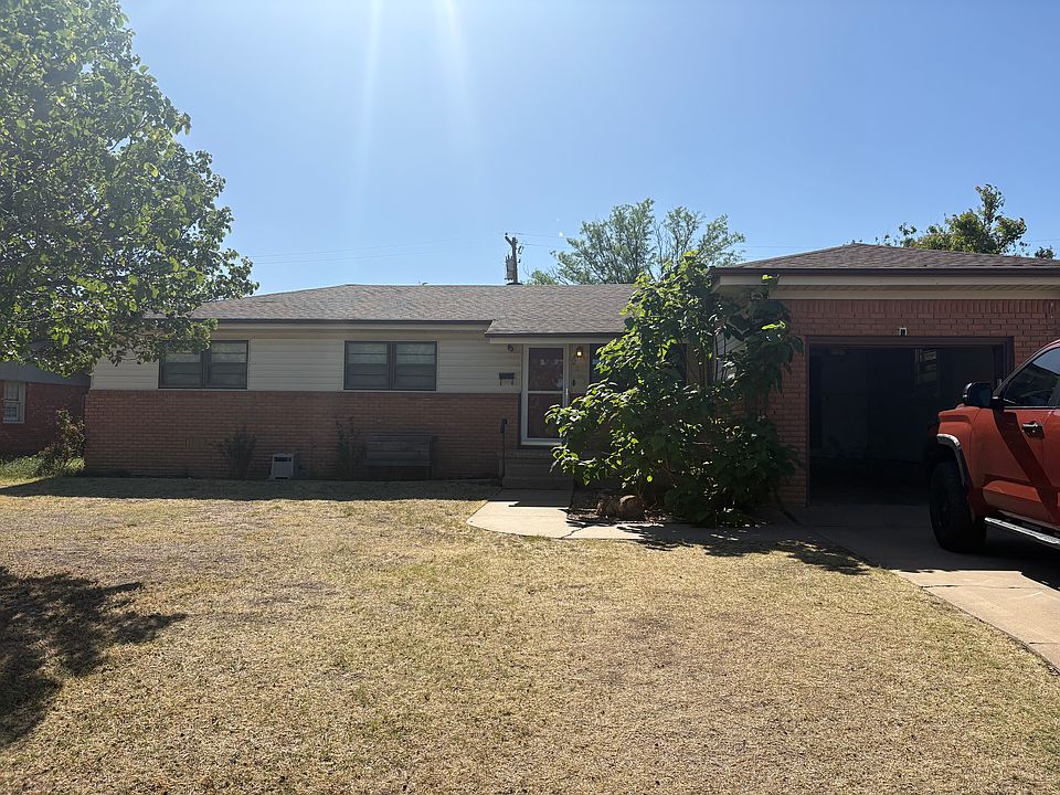 1st image of 2121 Chestnut Dr