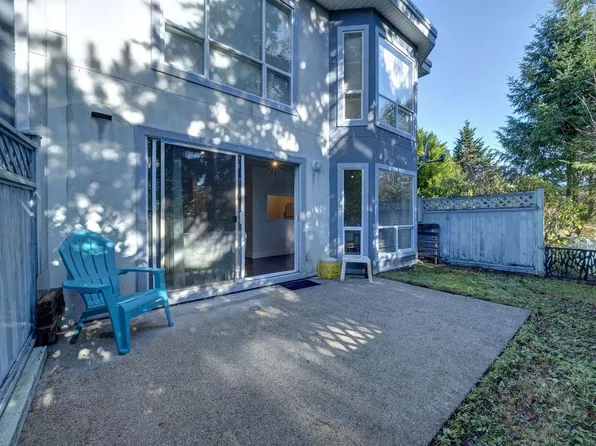 5740 Marine Way #5, Sechelt, BC V7Z 0K3