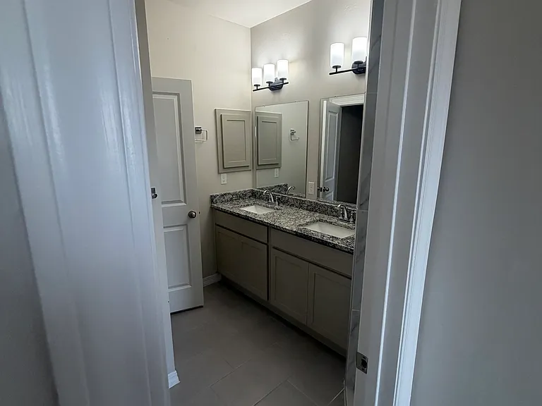 14545 Mariam Hanna St — Photo 6