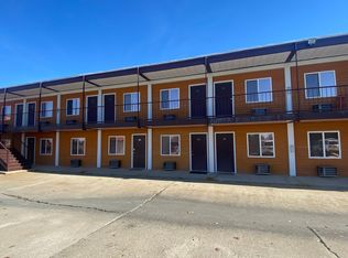 311 W University, Macomb, IL 61455