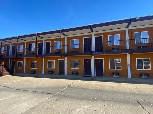311 W University | 311 W University Dr, Macomb, IL