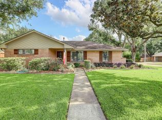 6627 Lindyann Ln, Houston, TX 77008