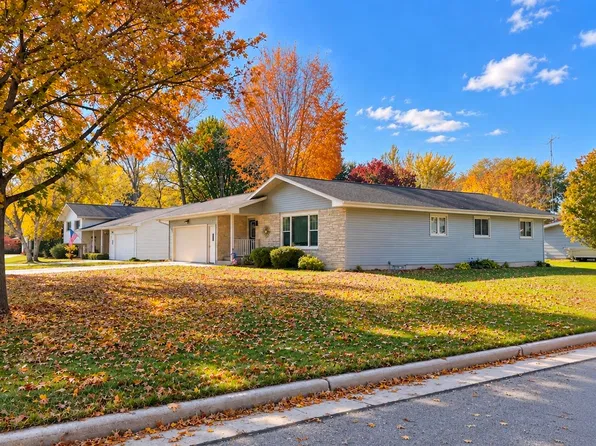 333 Oak St, Berlin, WI 54923