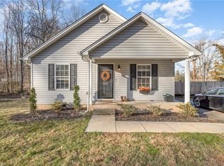 6702 Old Valley School Rd, Kernersville, NC 27284