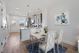 Lat Twenty7 Townhomes — Photo 63