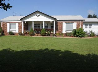 1101 Carnation Rd, Aurora, MO 65605