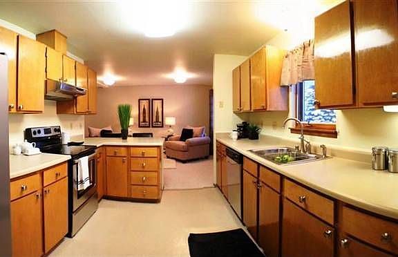 3rd image of 1408 Hampstead Ave #131