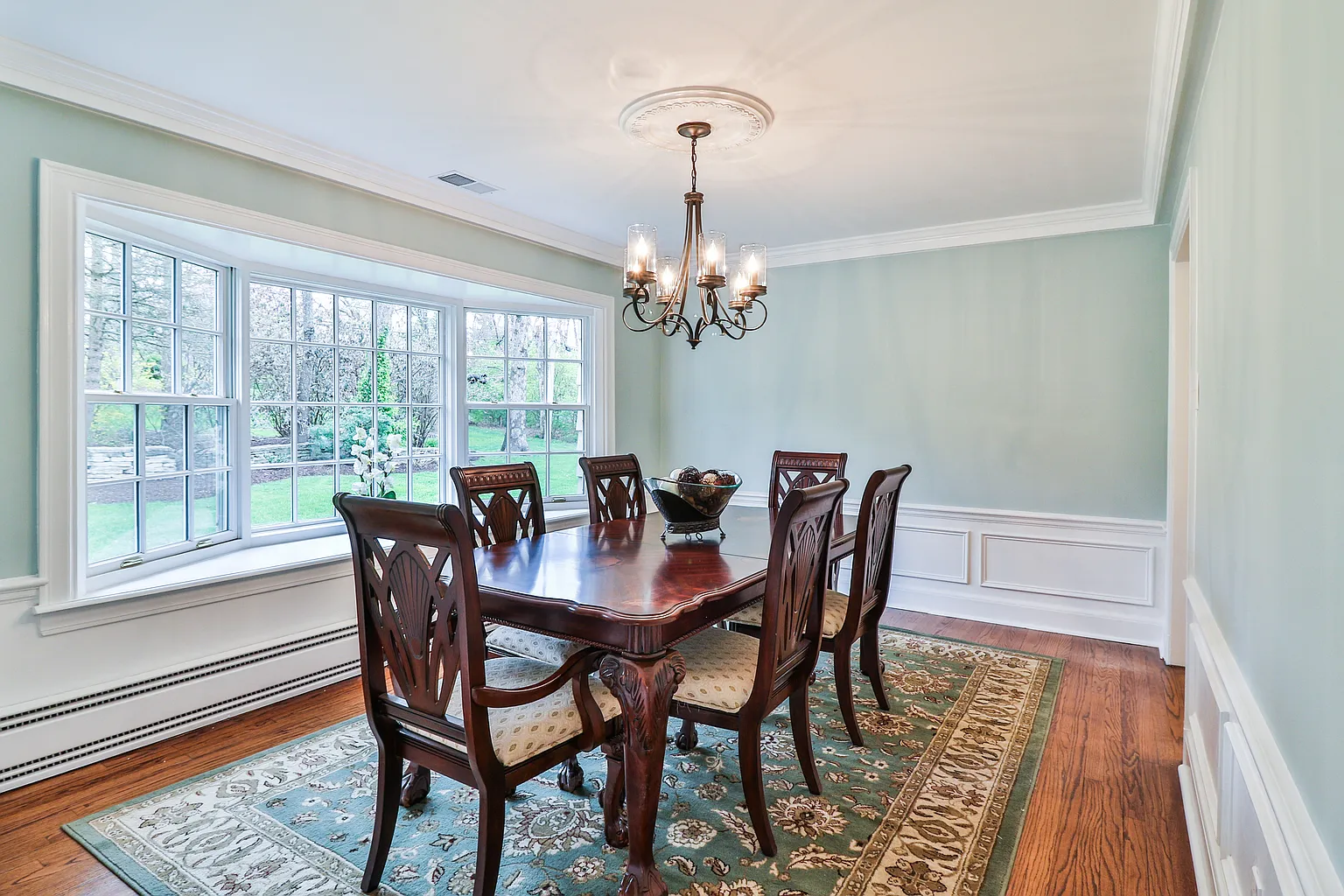 52 Godwin Ln photo 1