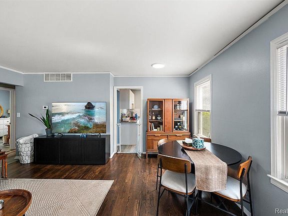 2nd image of 2042 Browning St