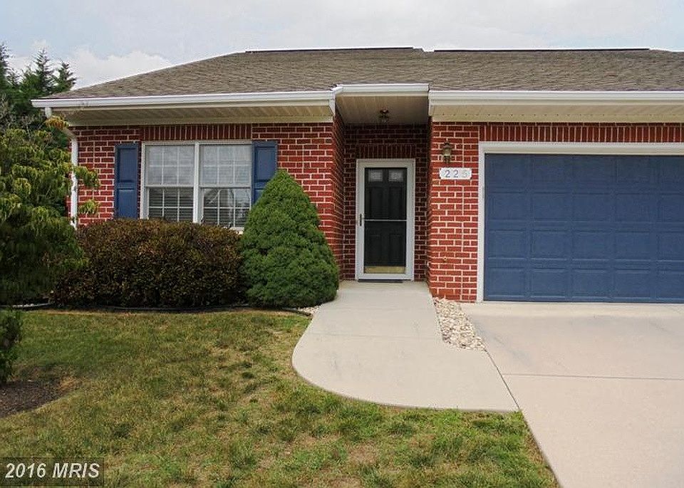 1st image of 225 Sunbrook Ln