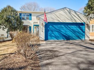118 McKinley Ave, Geneva, IL