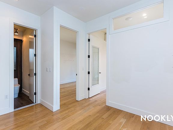 3rd image of 1409 Fulton St APT 2C