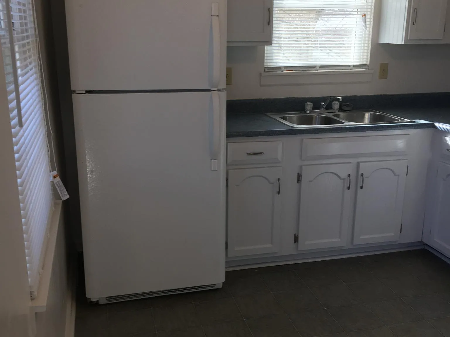 305A NE Main St — Photo 3