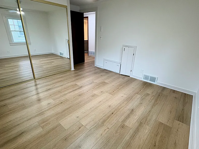 318 S Front St — Photo 9