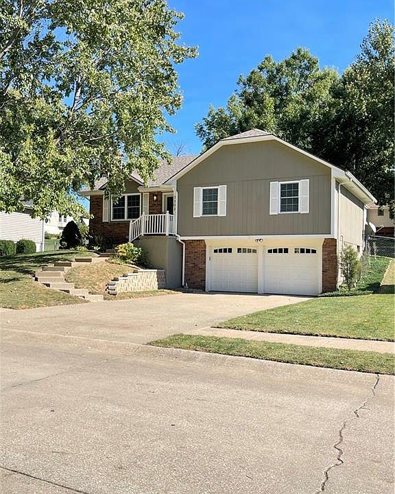 1st image of 3303 N 37th Ter